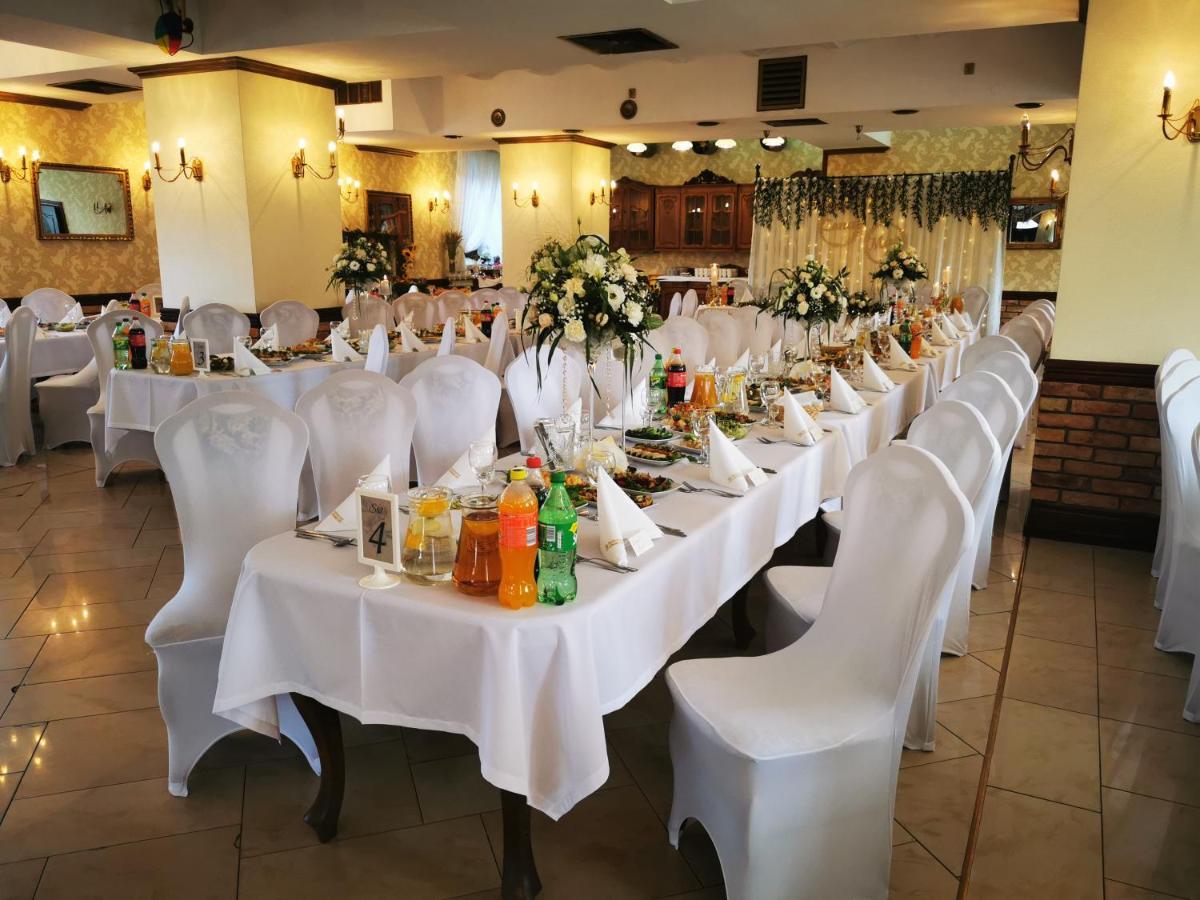 Sala Bankietowa I Pokoje Goscinne Сокулка Экстерьер фото