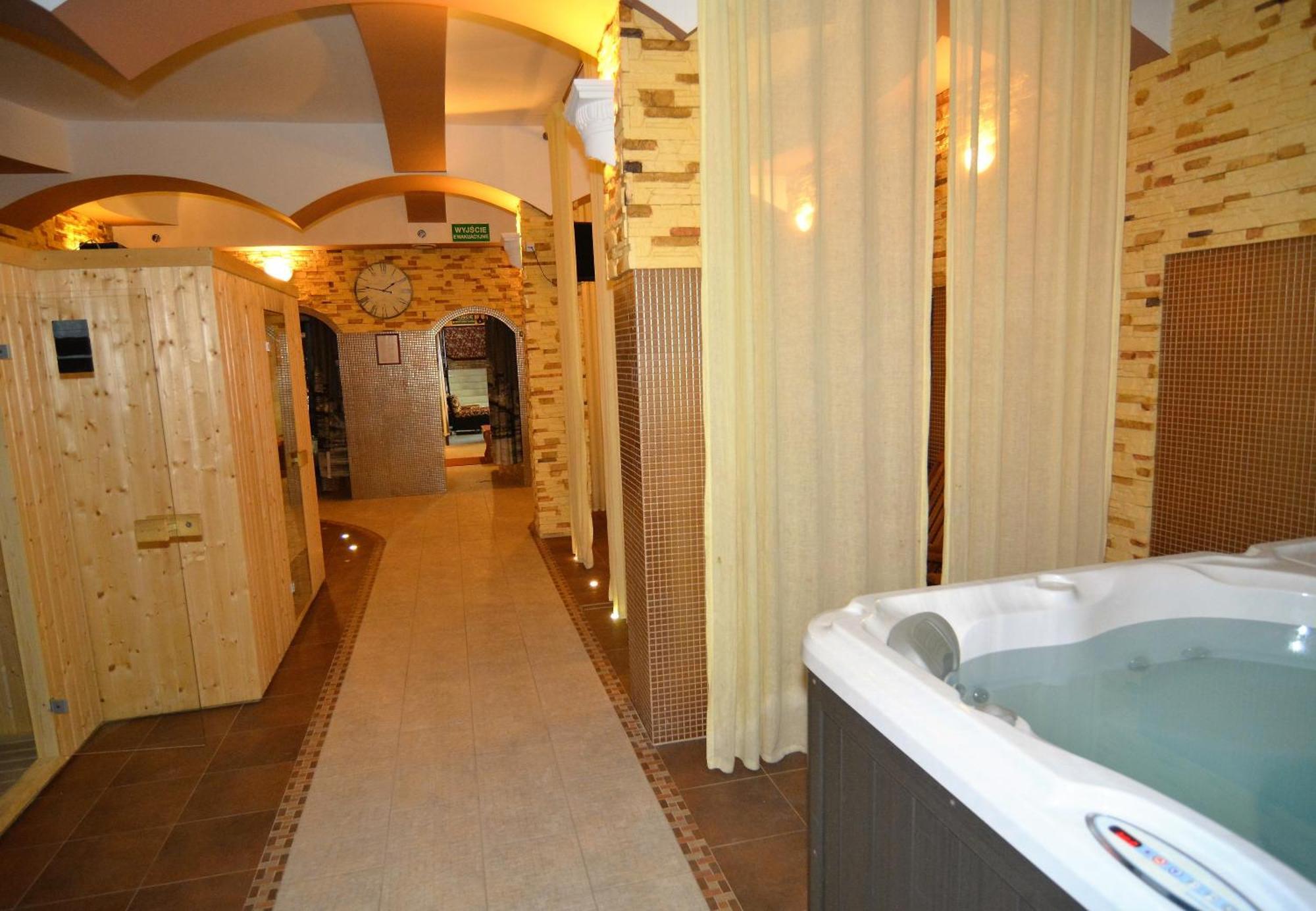 Sala Bankietowa I Pokoje Goscinne Сокулка Экстерьер фото